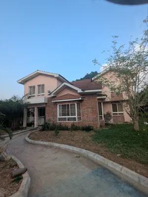 Furnished 4bdrm Duplex in Iyaganku Gra, Iyanganku for rent