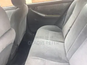 Toyota Corolla 2005 Gray