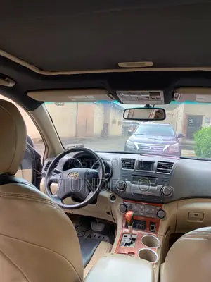 Toyota Highlander 2012 Gray