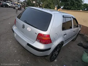 Volkswagen Golf 1.6 2000 Silver