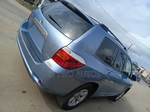 Toyota Highlander V6 2009 Blue