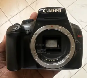 Canon EOS Rebel T3 Camera