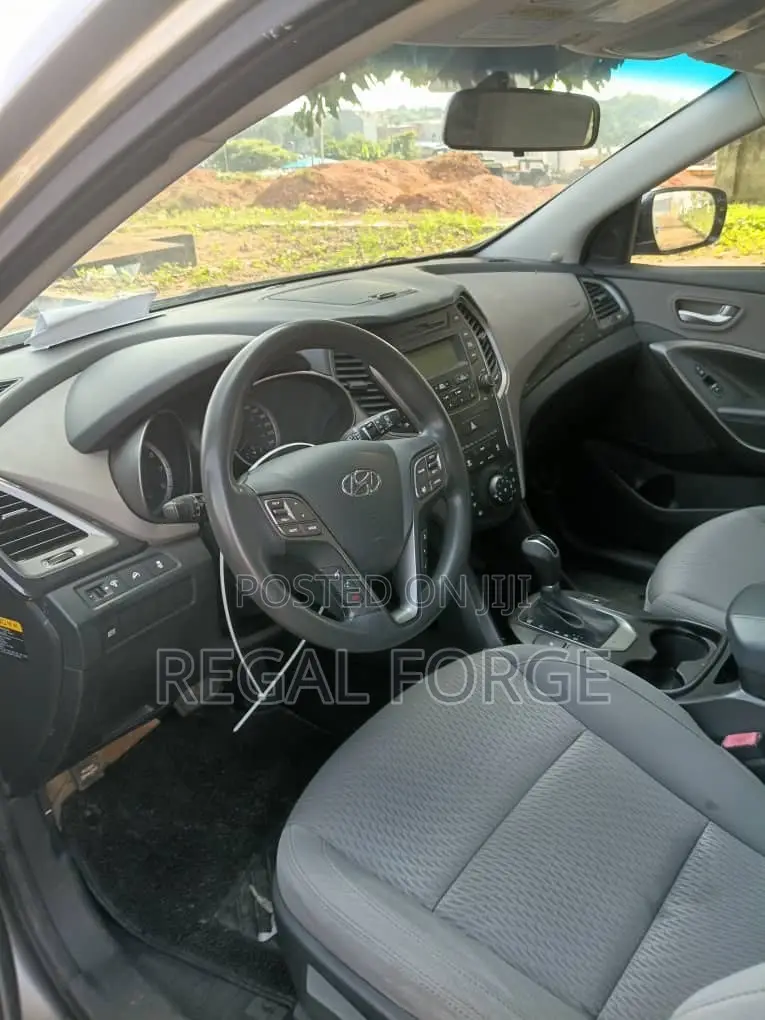 Hyundai Santa Fe 2014 Gray