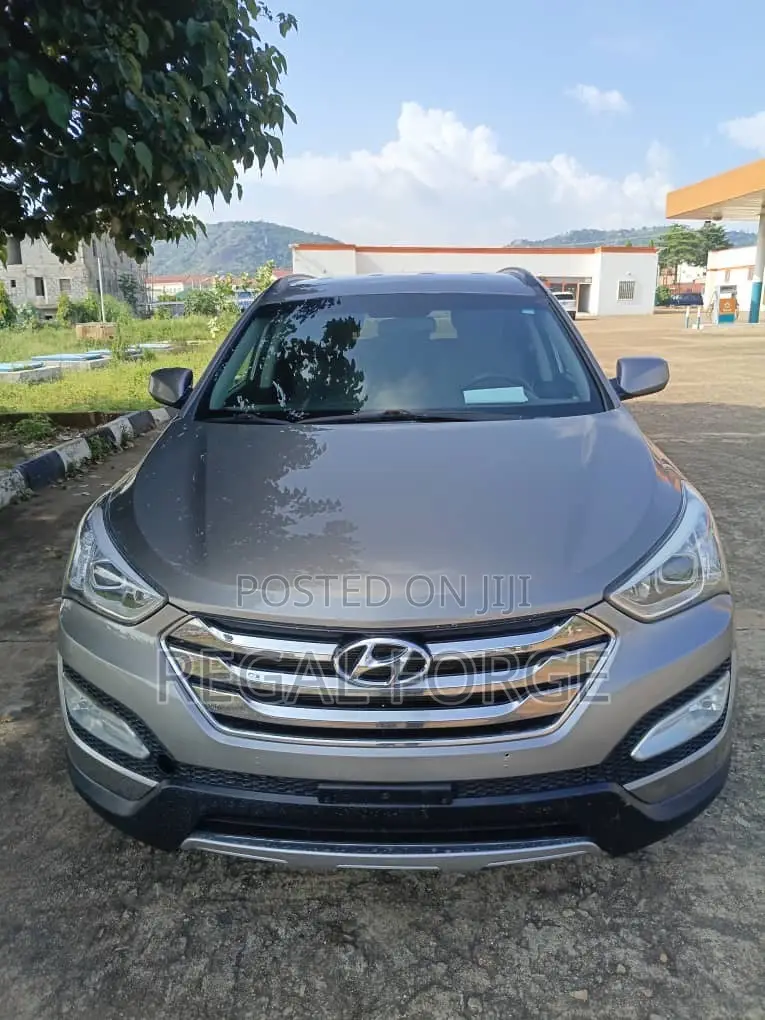 Hyundai Santa Fe 2014 Gray