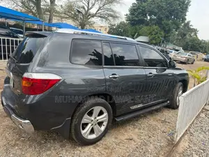 Toyota Highlander 2010 Gray