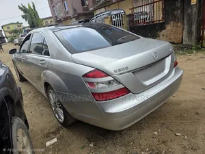 Mercedes-Benz S-Class S 550 2008 Silver