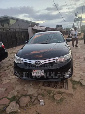 Toyota Camry SE 4dr Sedan (2.5L 4cyl 6A) 2014 Black