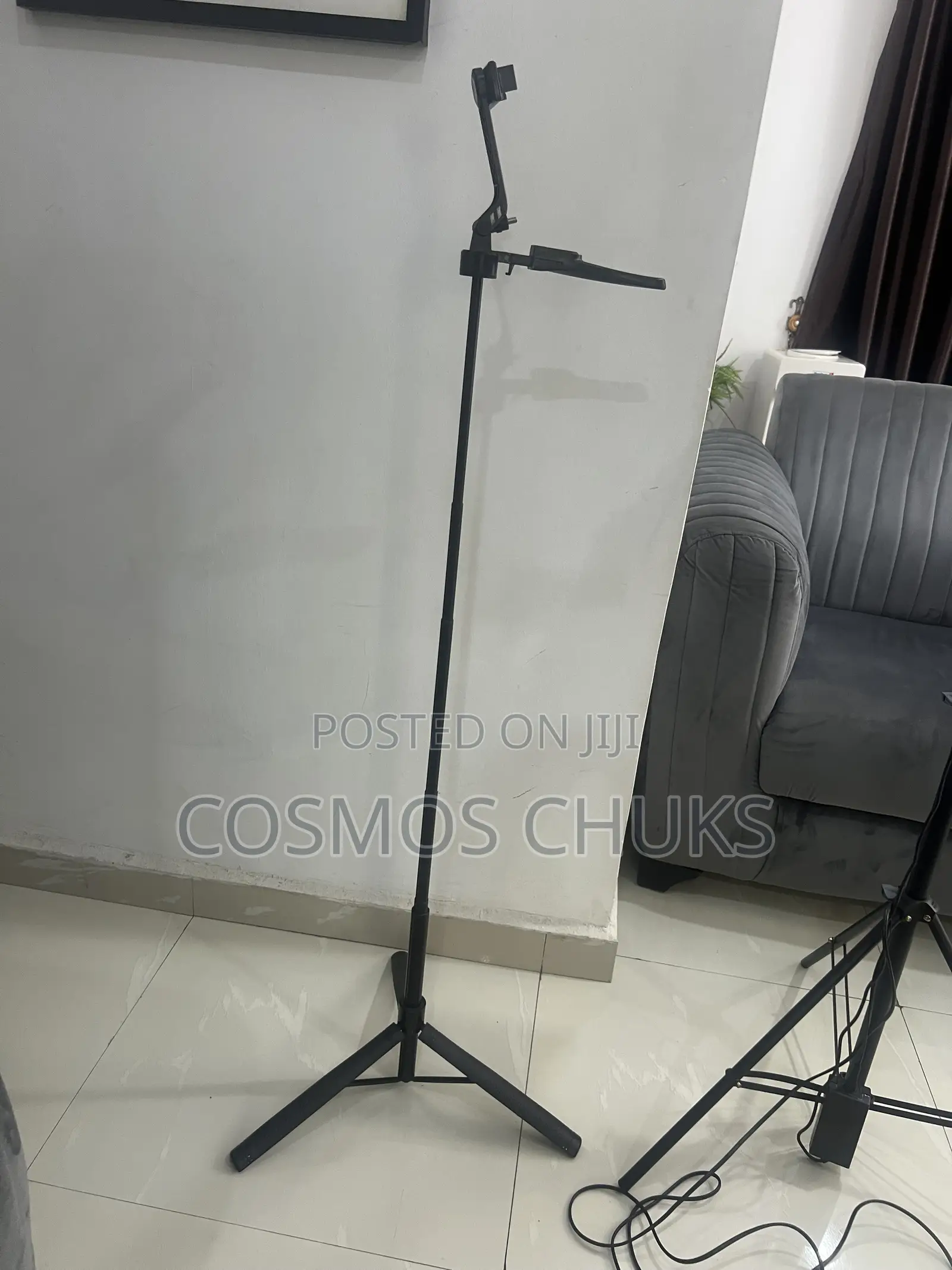 Tripod Stand