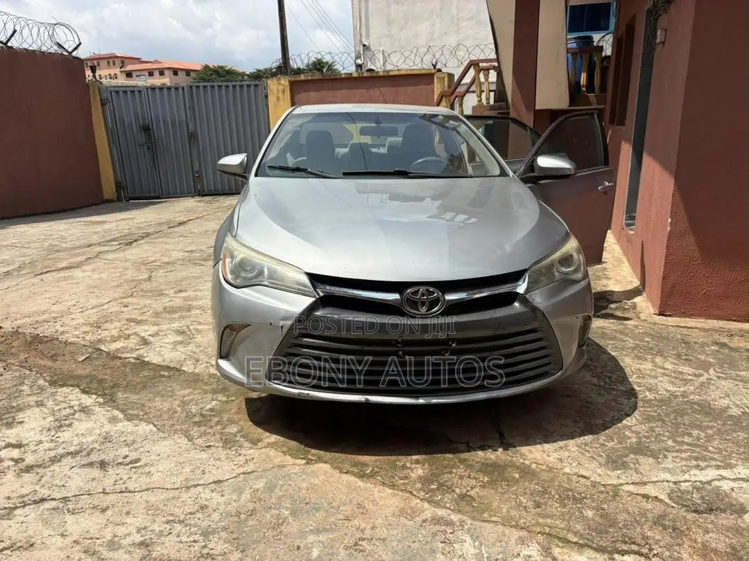 Toyota Corolla 2016 Silver