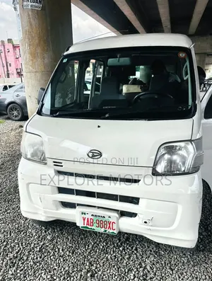 Suzuki APV Minibus 2010 White
