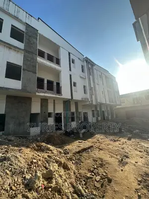 3bdrm Apartment in Phase 1 / Gbagada for sale
