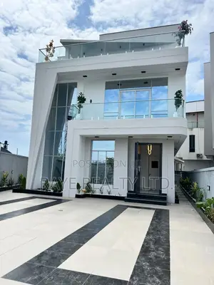 5bdrm Apartment in Chevron for sale