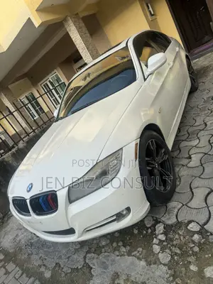 BMW 328i 2009 White