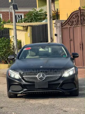 Mercedes-Benz C300 Base 4Matic Coupe AWD (2.0L 4cyl 7A) 2017 Black