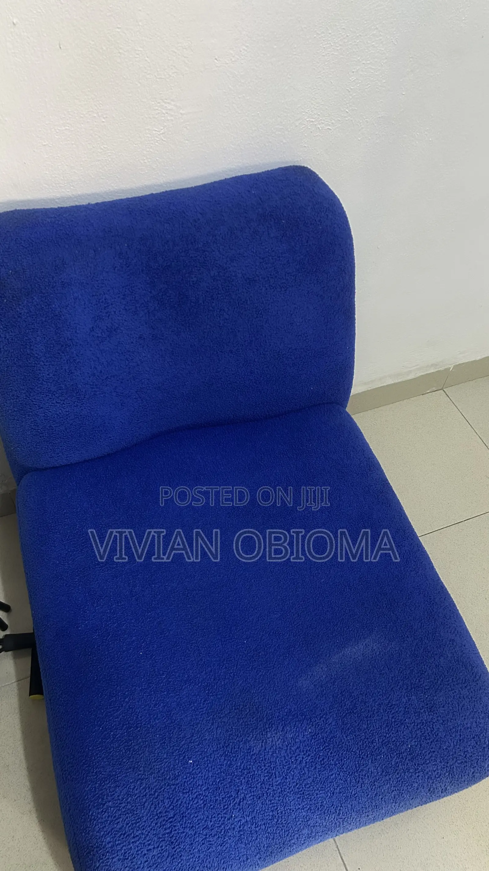Single Chair