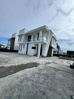 4bdrm Apartment in Ajah for sale