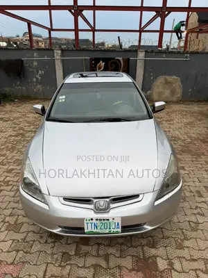 Honda Accord 2.0 Comfort 2005 Silver