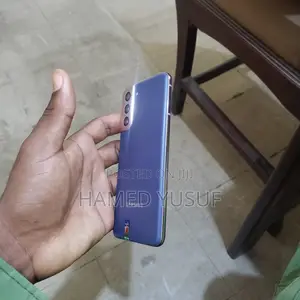 Samsung Galaxy S21 5G 256 GB Purple