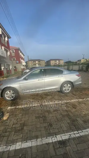 Honda Accord 2010 Silver
