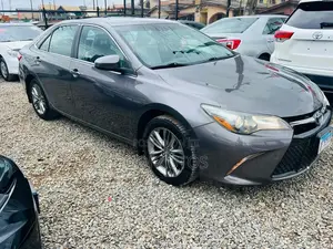 Toyota Camry SE 4dr Sedan (2.5L 4cyl 6A) 2016 Gray