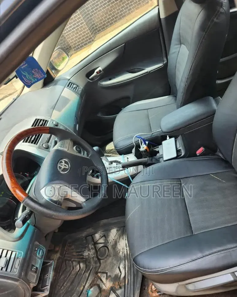 Toyota Corolla 2012 Black