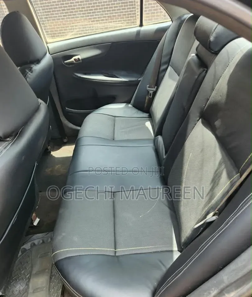 Toyota Corolla 2012 Black