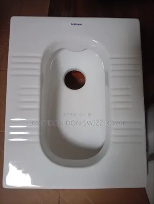 Squat WC White