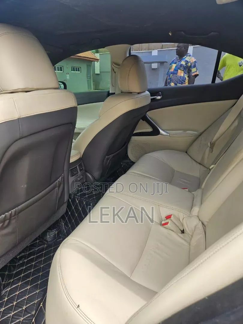 Lexus IS 250 2010 Black