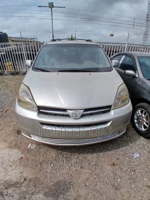 Toyota Sienna 2005 Silver