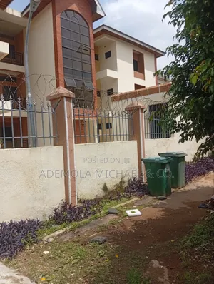 3bdrm Block of Flats in 6 Units 3 Bedroom, Maitama for sale