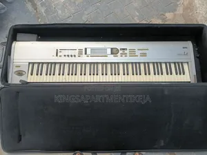 Korg Triton Music Workstation [Keyboard]