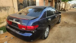 Honda Accord 2005 Blue