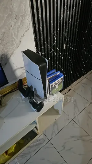 Play Station
