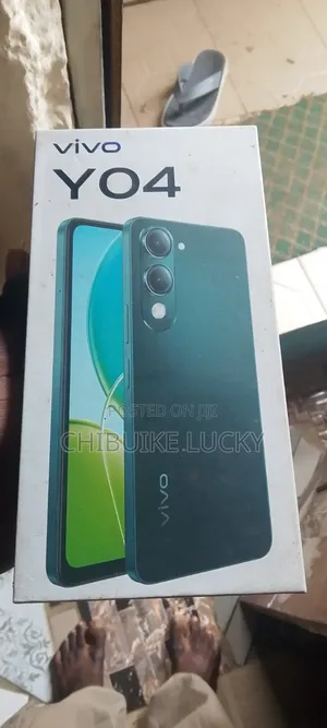 Vivo Y04 128 GB Gold