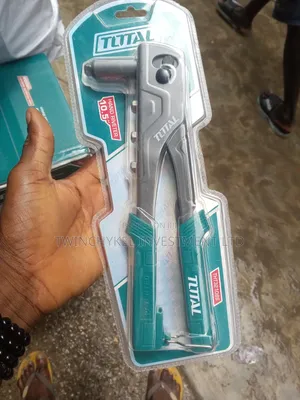 Total Heavy Duty Hand Rivet