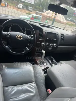 Toyota Sequoia Limited 4dr SUV 4WD (5.7L 8cyl 6A) 2008 Black