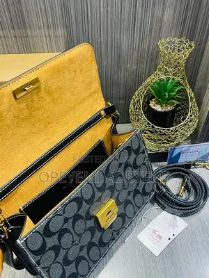 Coach Shoulder Bag