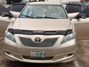 Toyota Camry 2008 Gold