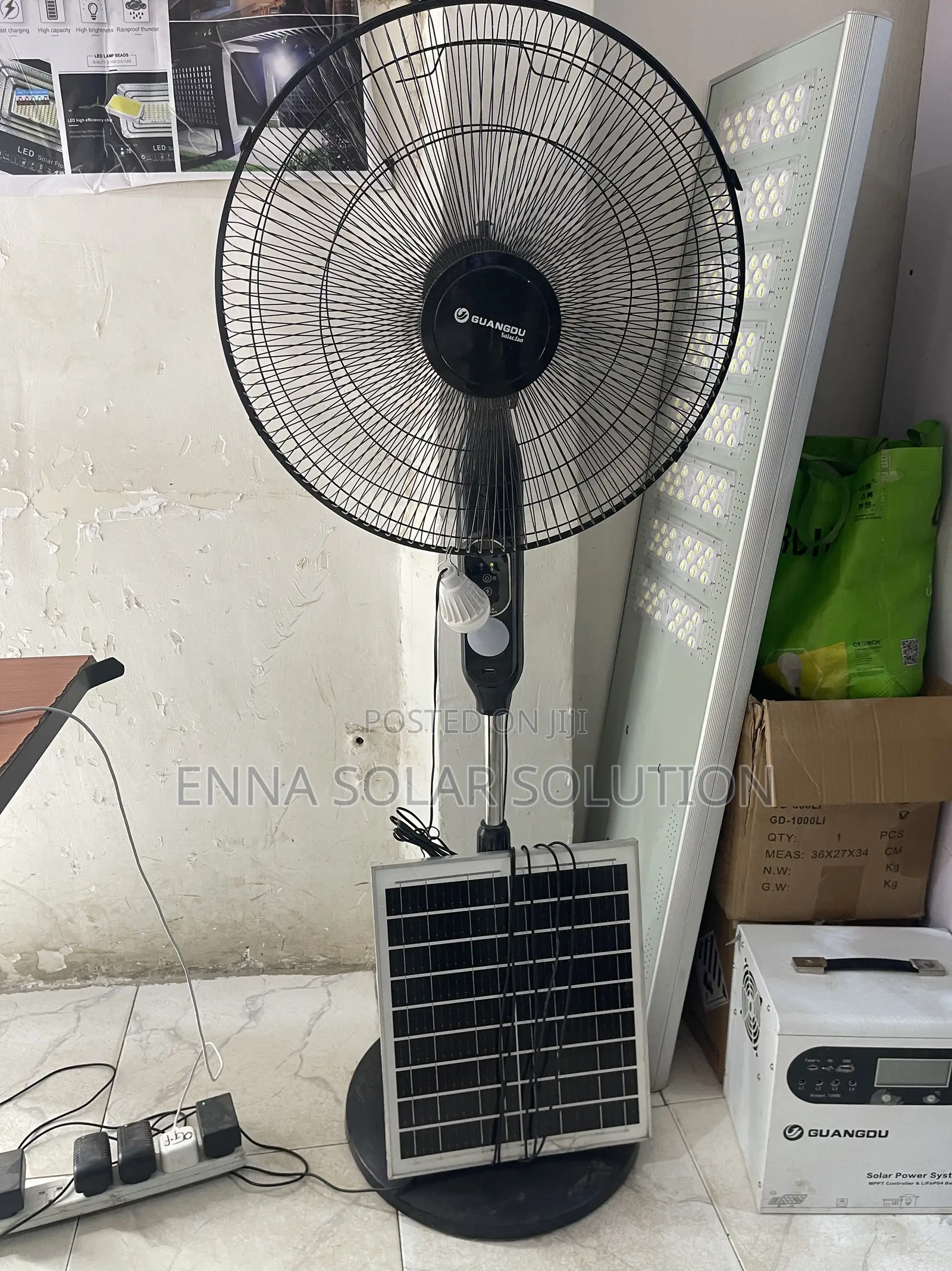 18Inches Solar Rechargeable Fan