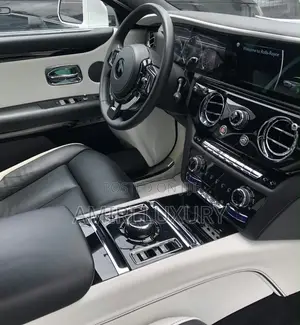 Rolls-Royce Ghost 2024 White