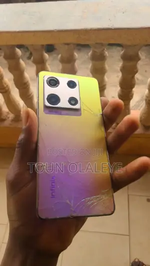 Infinix Note 30 Pro 256 GB Gold