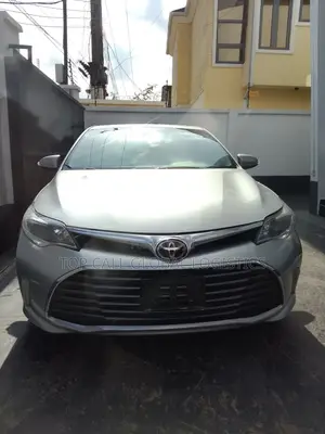 Toyota Camry XLE 4dr Sedan (3.5L 6cyl 6A) 2017 Silver