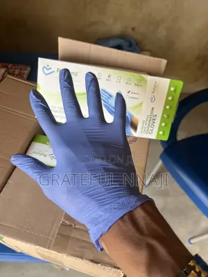 Nitrile Examination Gloves