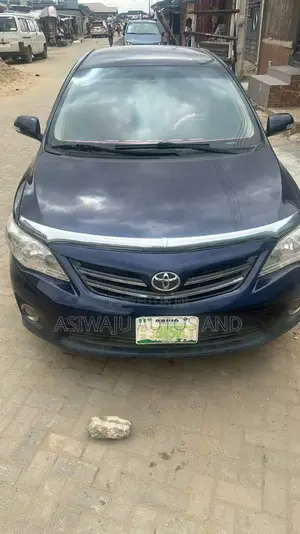 Toyota Corolla LE 4dr Sedan (1.8L 4cyl 4A) 2012 Blue