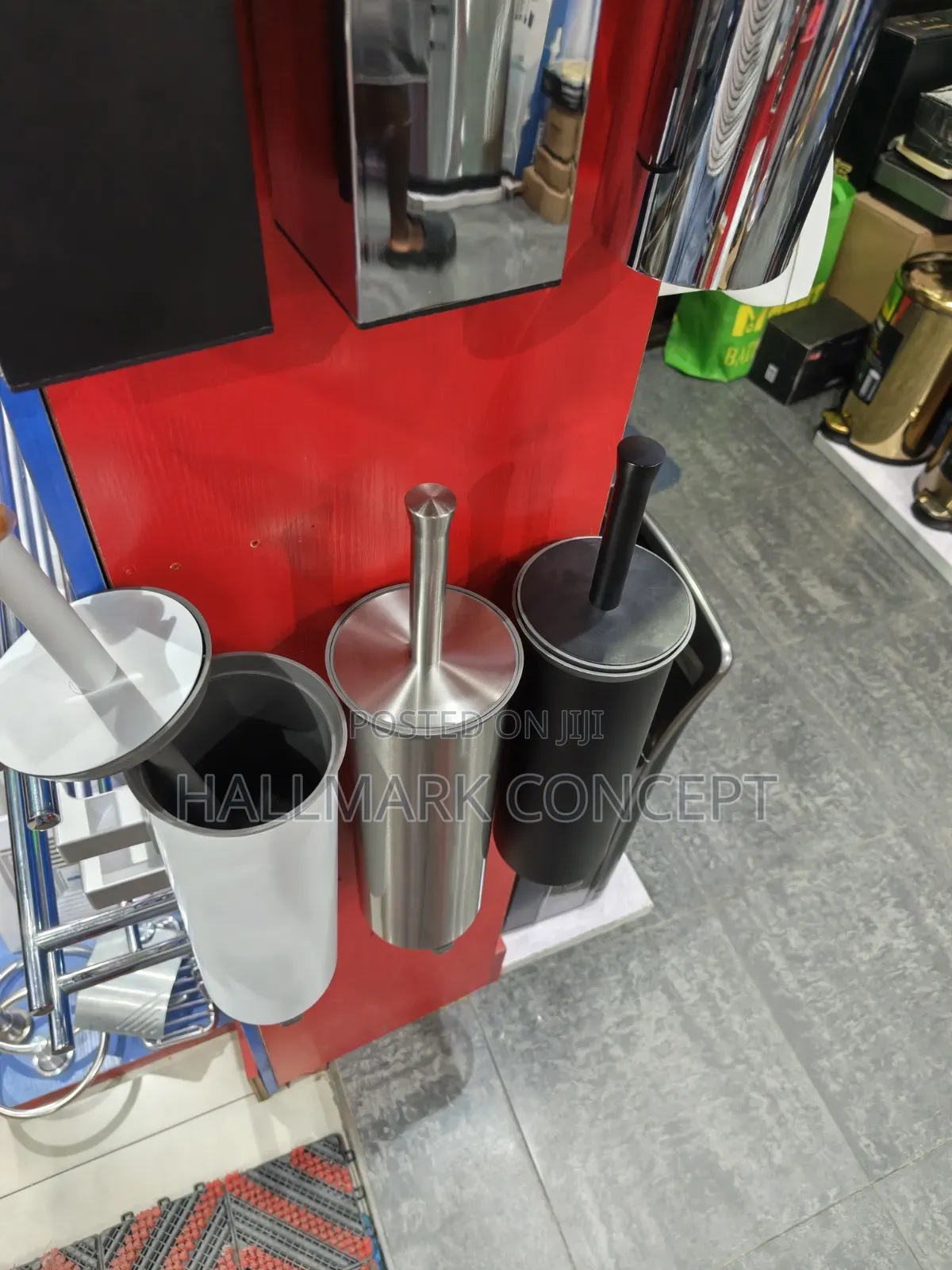 Mmaat Toilet Brushes