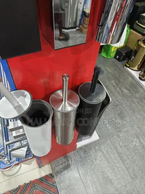 Mmaat Toilet Brushes