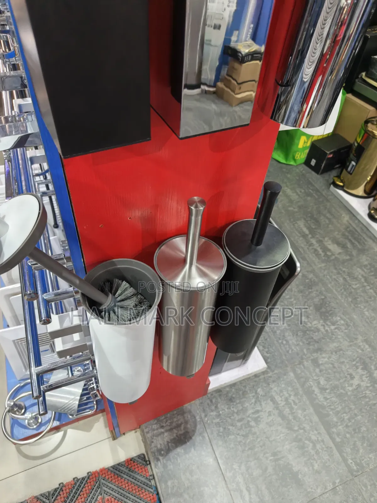 Mmaat Toilet Brushes