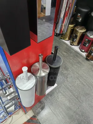 Mmaat Toilet Brushes