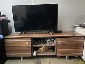 TV Stand/ TV Console
