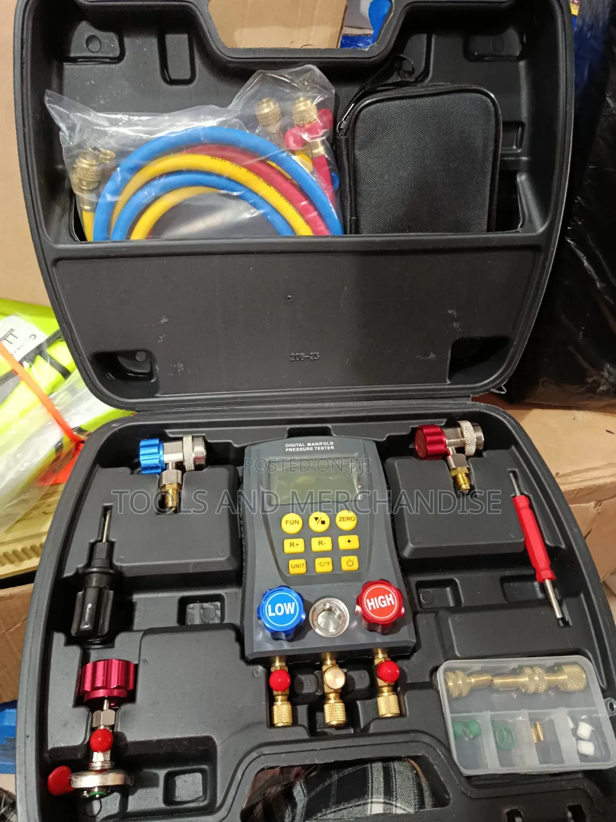 Digital HVACmanifold Gauge